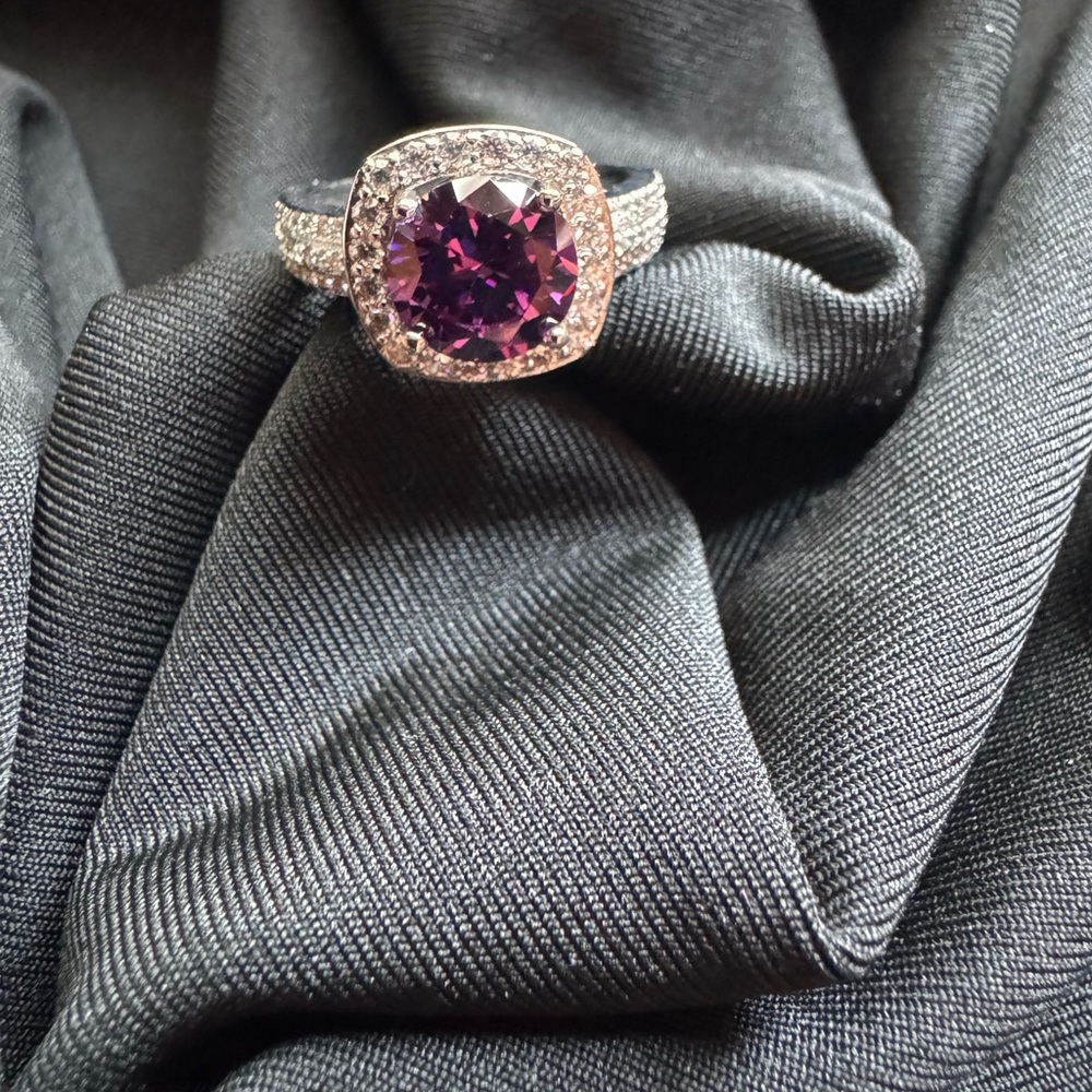 Elegant Purple Gemstone Women's Ring